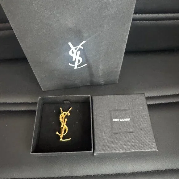 YSL Cassandre Brooch New - Picture 2 of 6